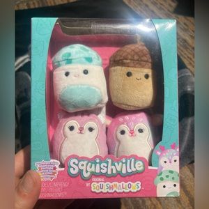Squishville fall friends squad BN in box